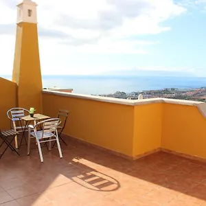 https://holiday-home-with-a-serene-ocean-and-mountain-view.adeje-hotels.com